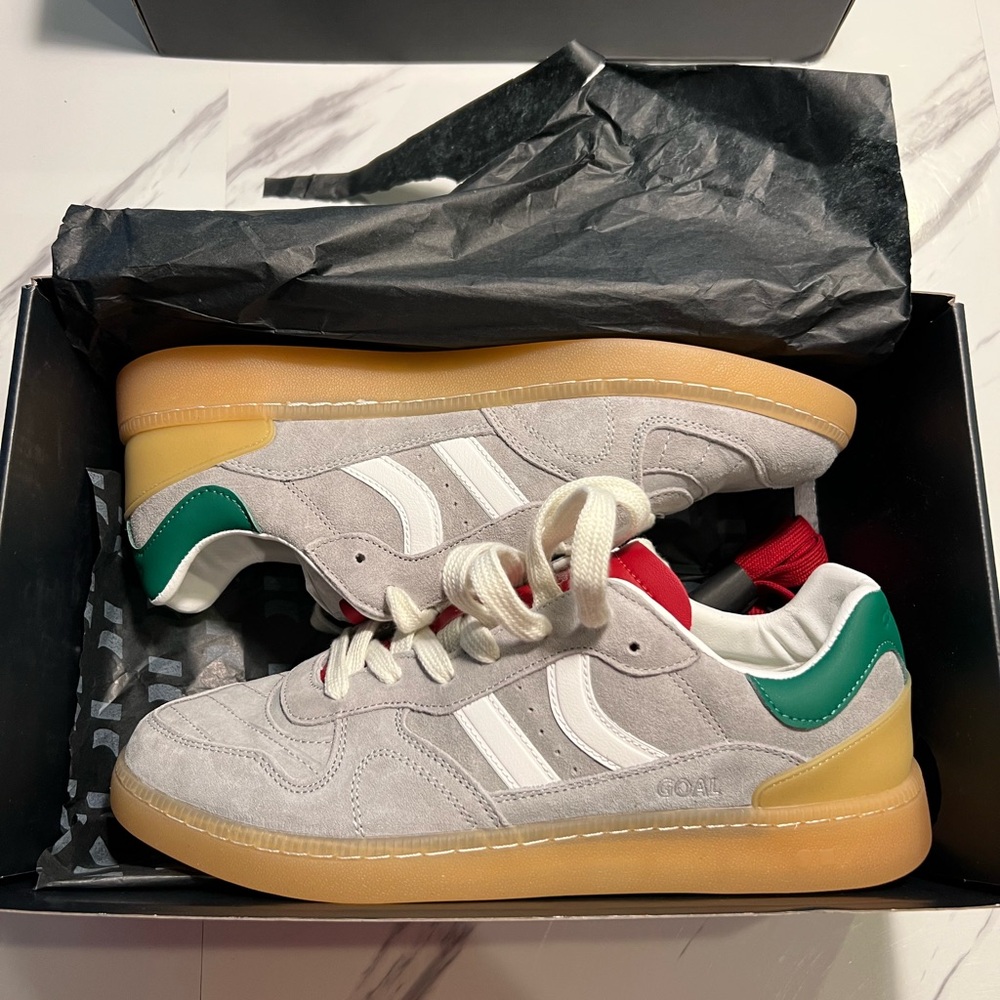 Coolway Gray Sneakers